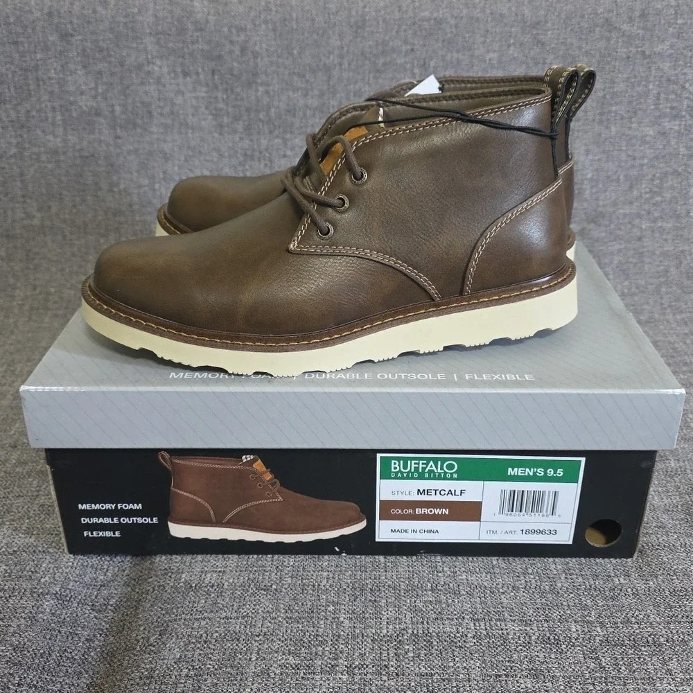 Buffalo David Bitton Metcalf Men's Chukka Boots Brown. US 9.5 New In Box.